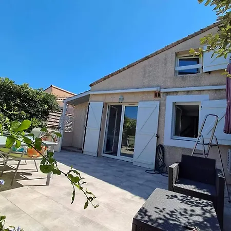 Vakantiehuis Clos Gabmy Entre Et Garrigue